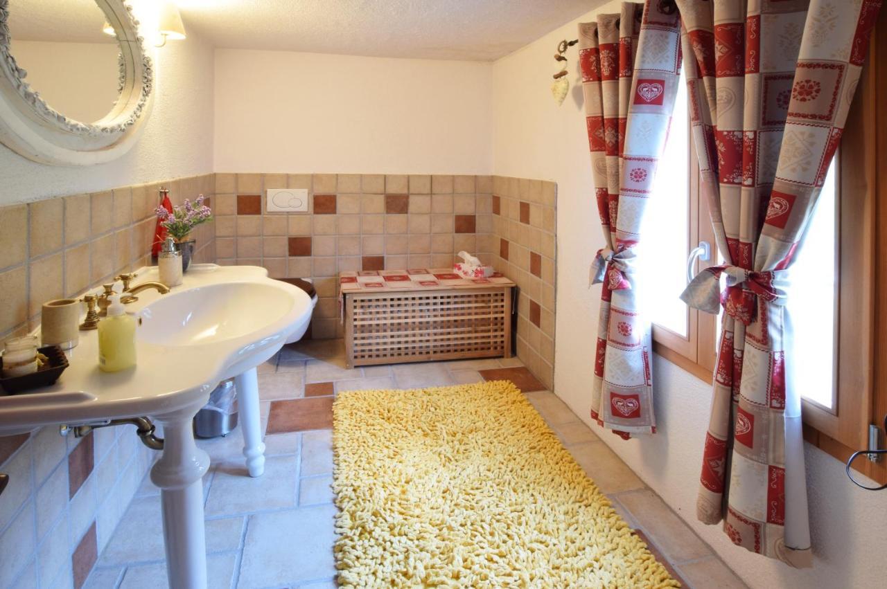 לינה וארוחת בוקר Olivone Relais Del Sosto מראה חיצוני תמונה